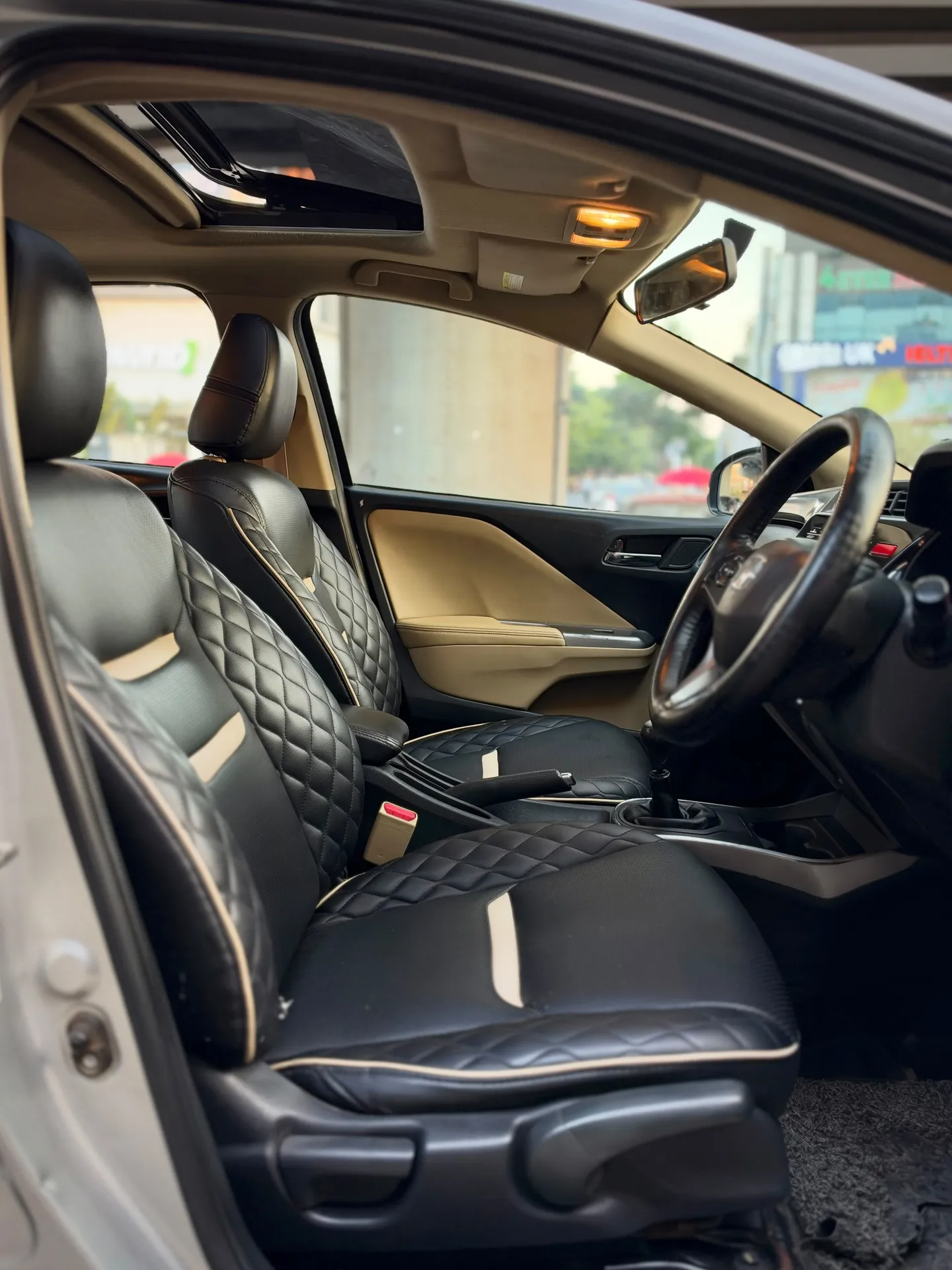 Honda City (2014) 8