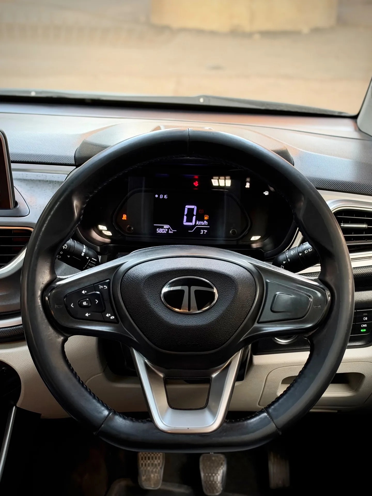 Tata Altroz (2024) 9
