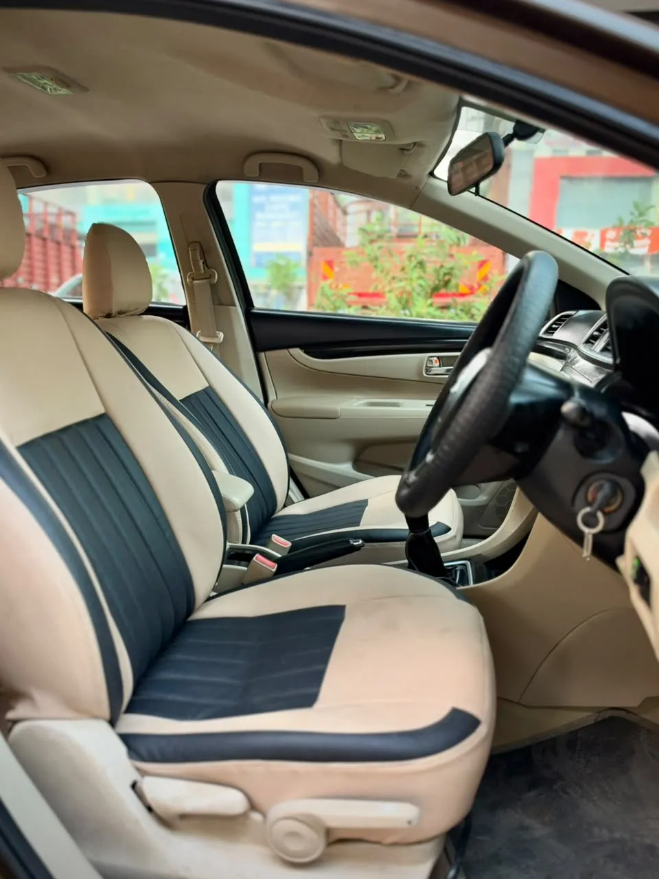 Suzuki Ciaz (2015) 8