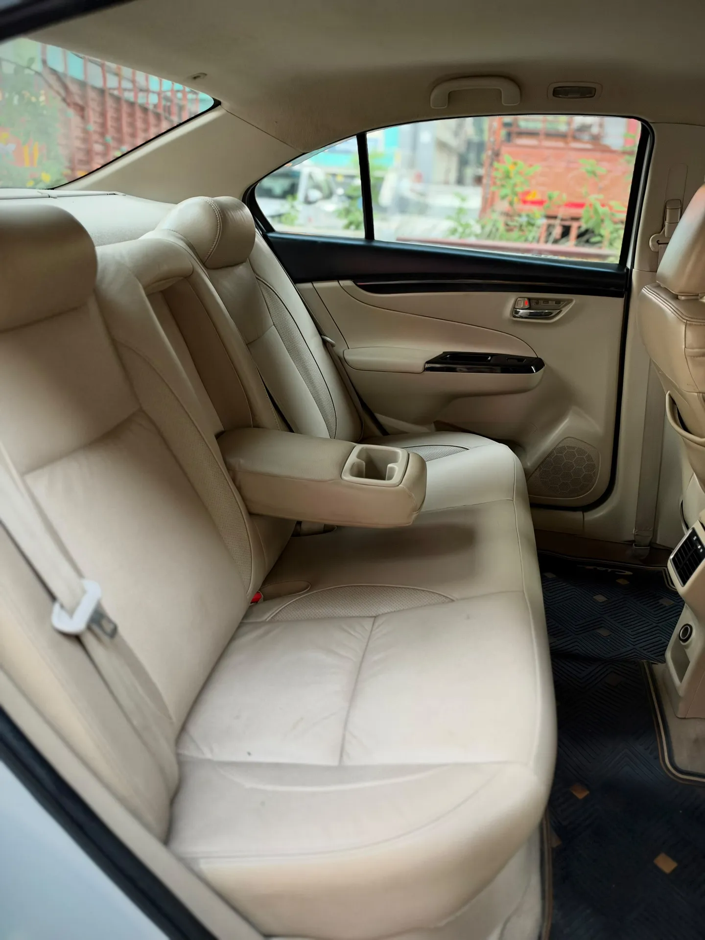 Suzuki Ciaz (2016) 7