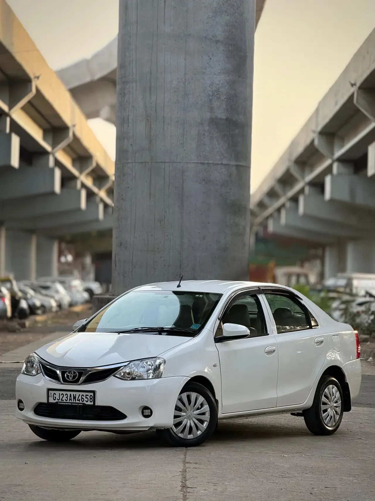 Toyota Etios (2015) 2
