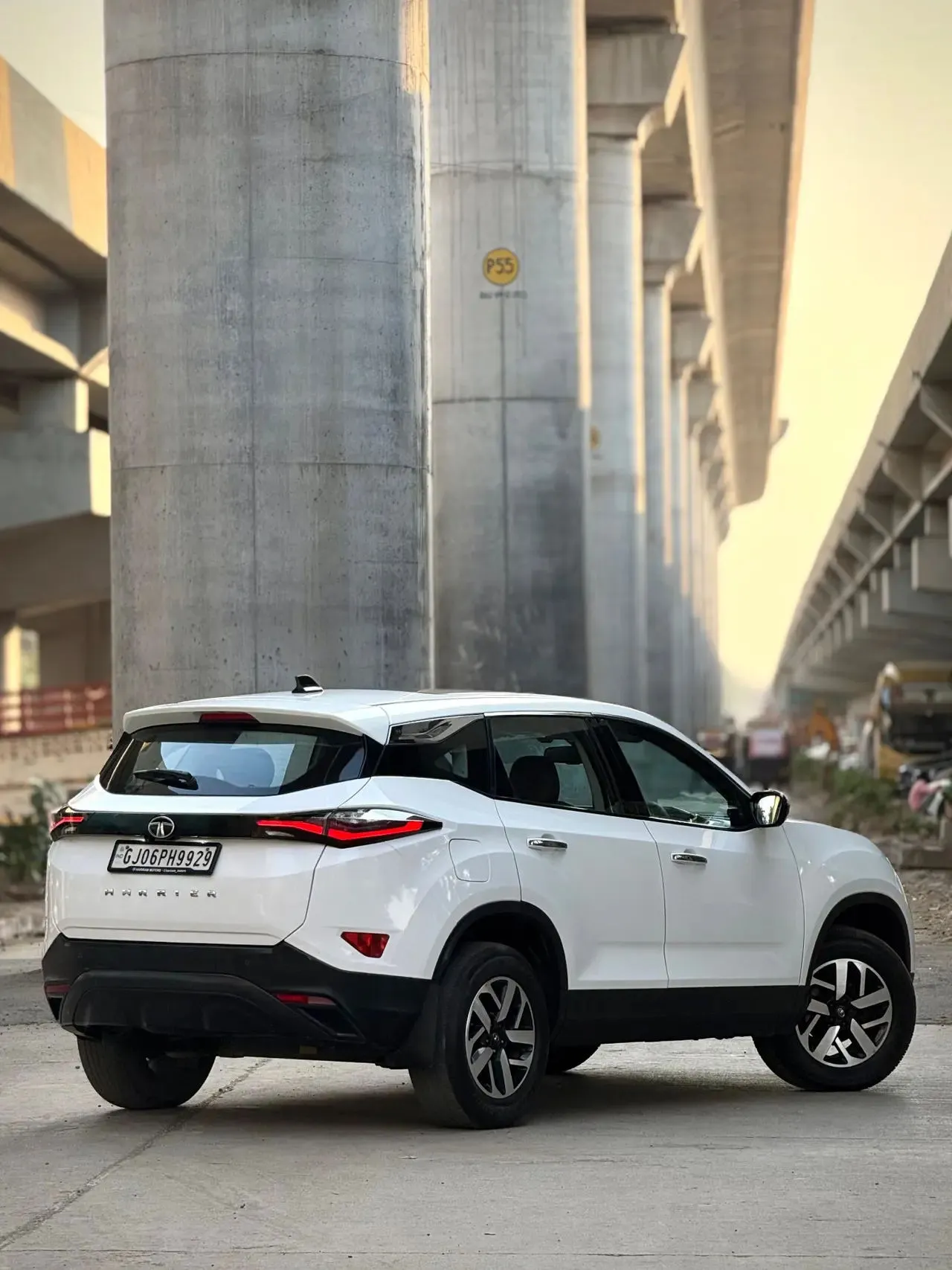 Tata Harrier (2022) 5