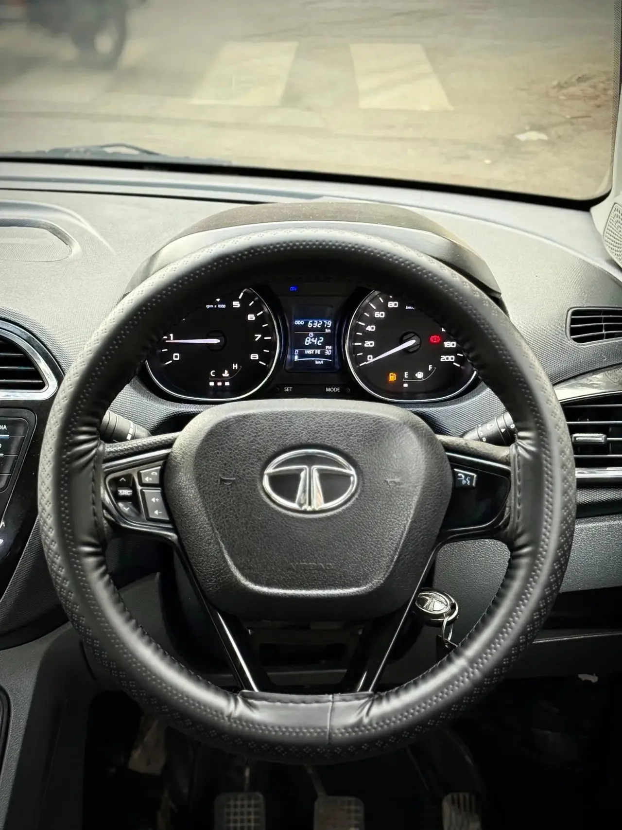 Tata Tigor (2018) 9