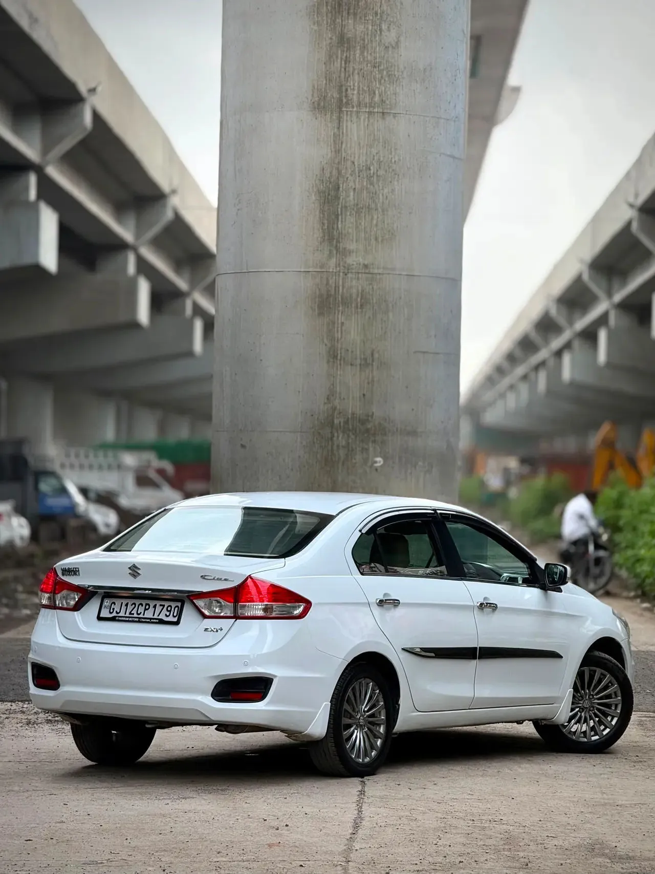 Suzuki Ciaz (2016) 5