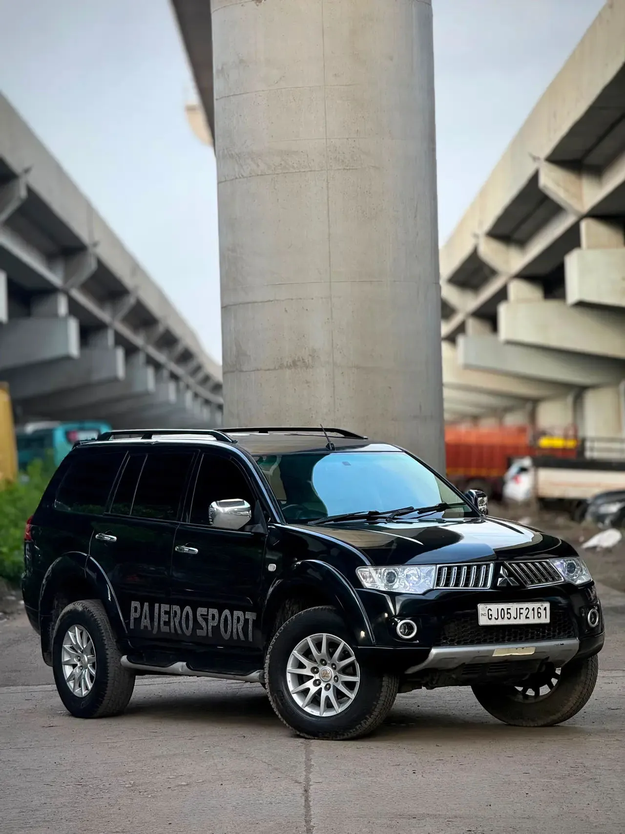 MITSUBISHI PAJERO SPORT (2014) 1