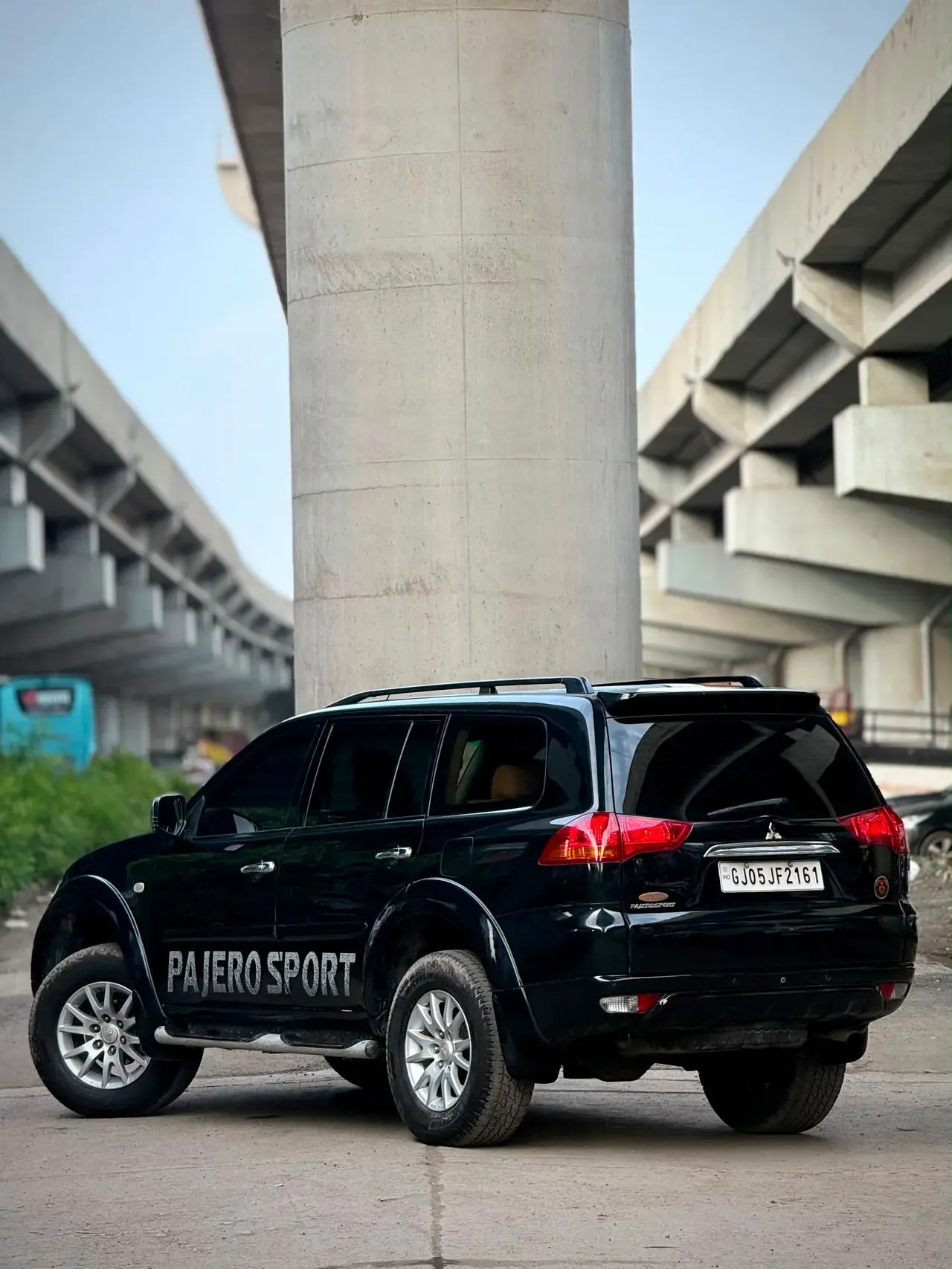 MITSUBISHI PAJERO SPORT (2014) 4