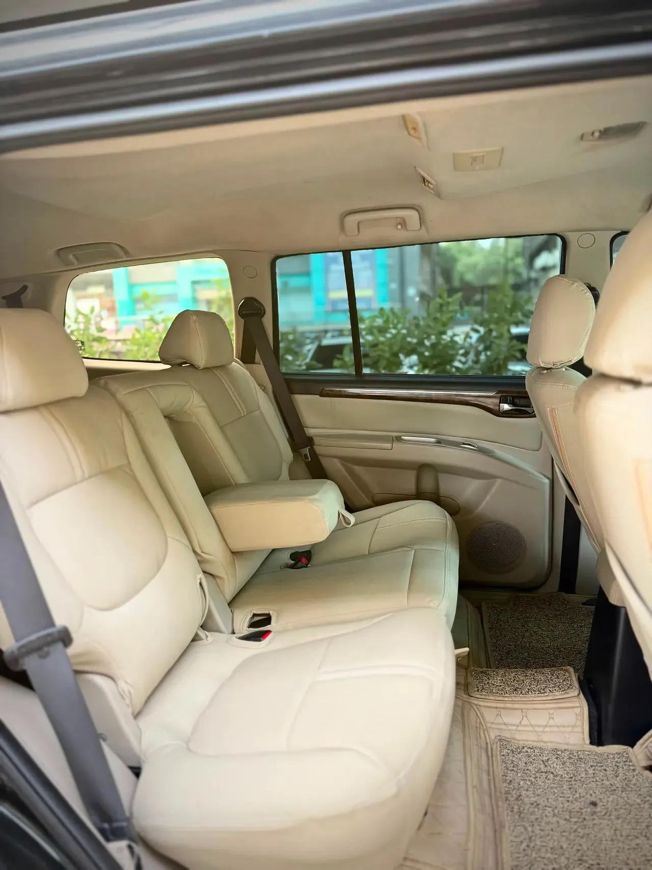 MITSUBISHI PAJERO SPORT (2014) 8