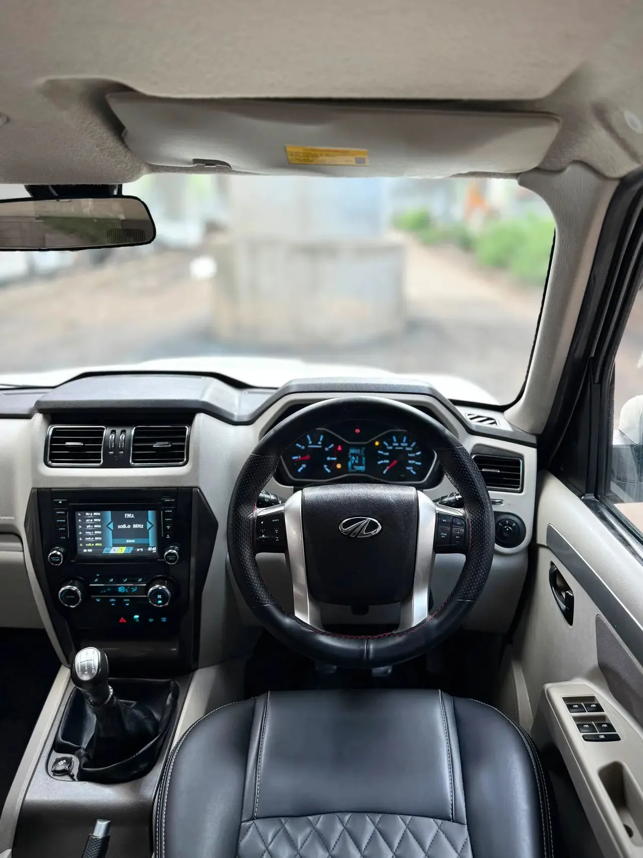 Mahindra Scorpio (2017) 9